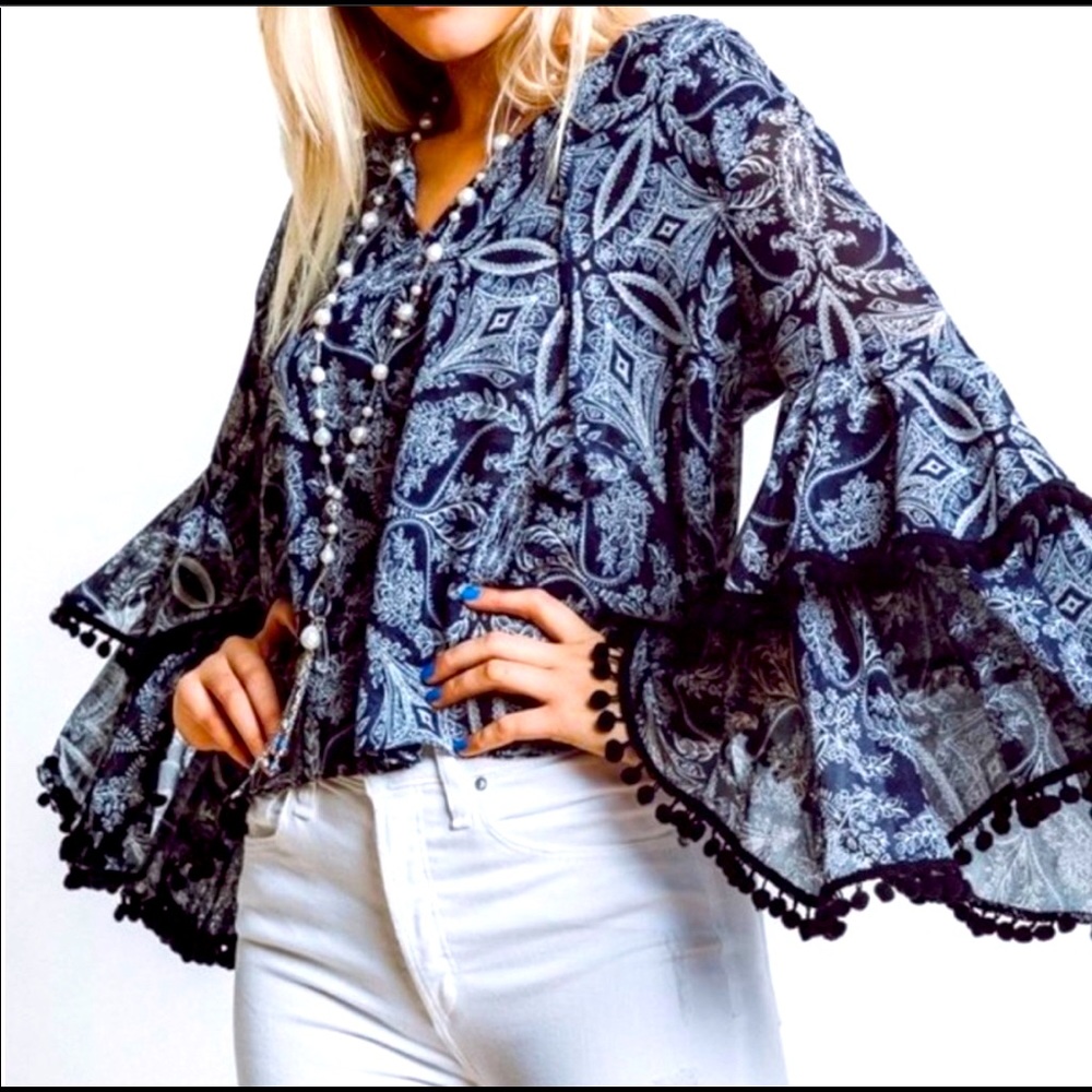 Misa Los Angeles Maya top bell slv pom pom trim